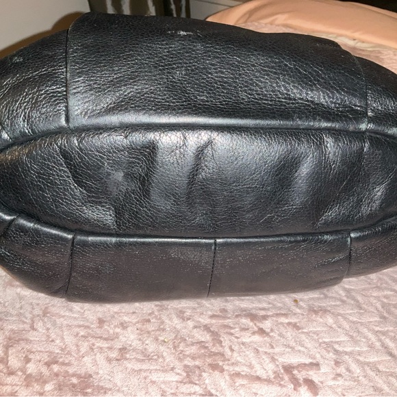 Coach - Picture 11 of 15